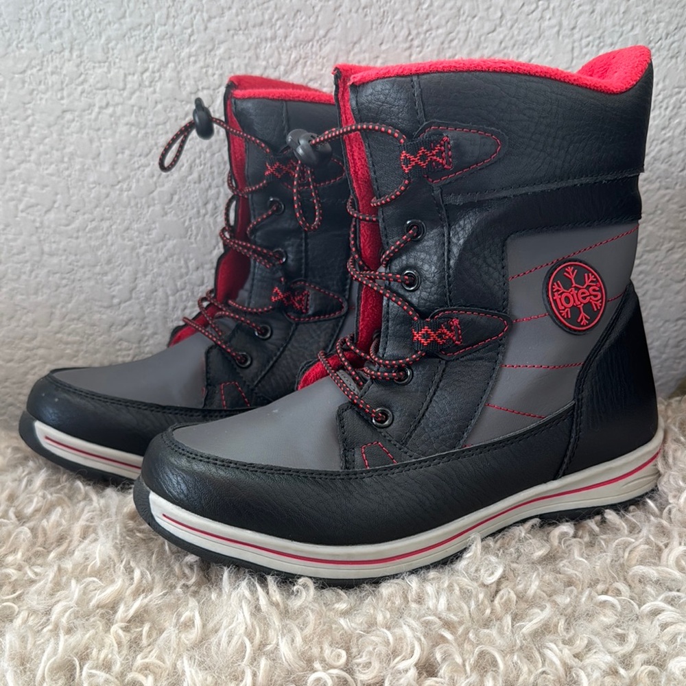 Totes Black and Red Winter Boots - Kids size 5